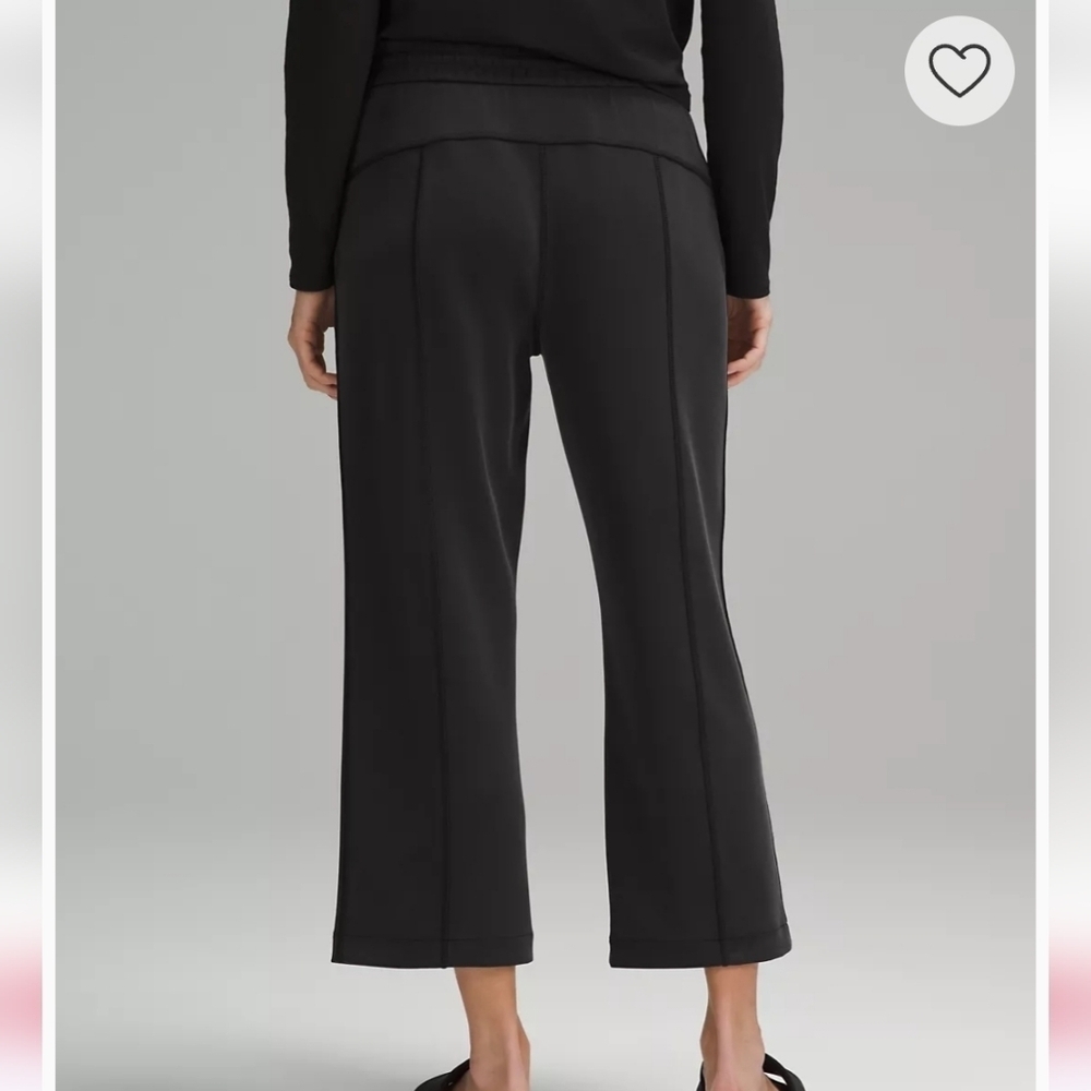 NWT Lululemon Softstreme High-Rise Straight-Leg Cropped Pant In Black Size 8 - Picture 4 of 5